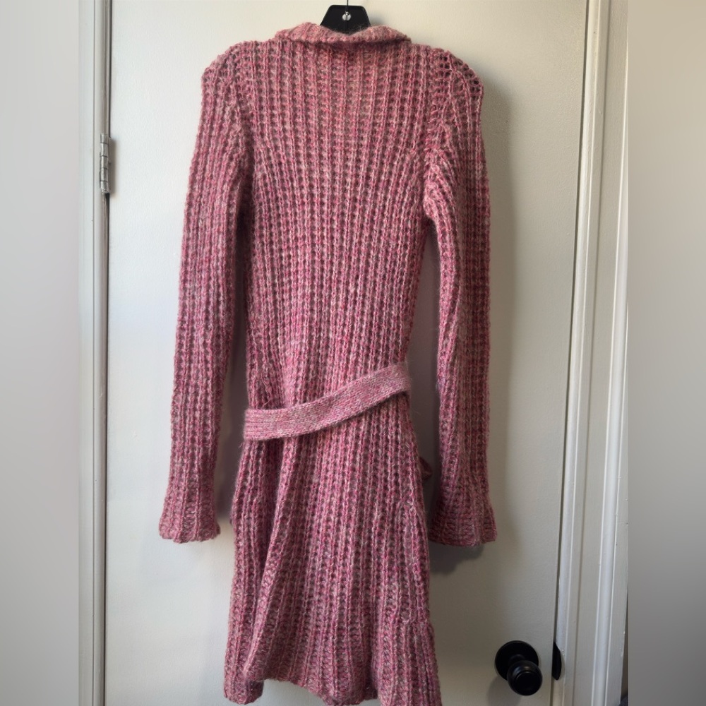 American Blueberry Unparalleled Quality and Design Pink Knit Cardigan with Belt - Picture 6 of 9